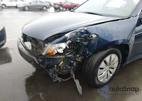 2010 Honda Accord 2.4 Lx из США, поврежденный, VIN 1HGCP2F37AA128304